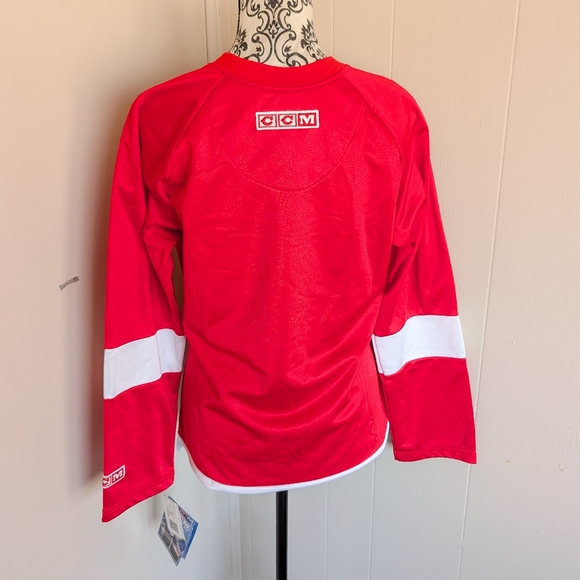 NHL Women's Officially Licensed Red Wings Hockey Long Sleeve Jersey - Picture 2 of 3
